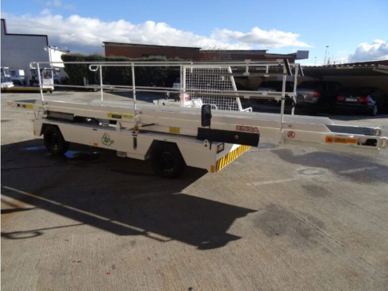 CEA-14 Conveyor Belt Loader - Commercials Aircraft Ground Support Equipment | The Deltic Group